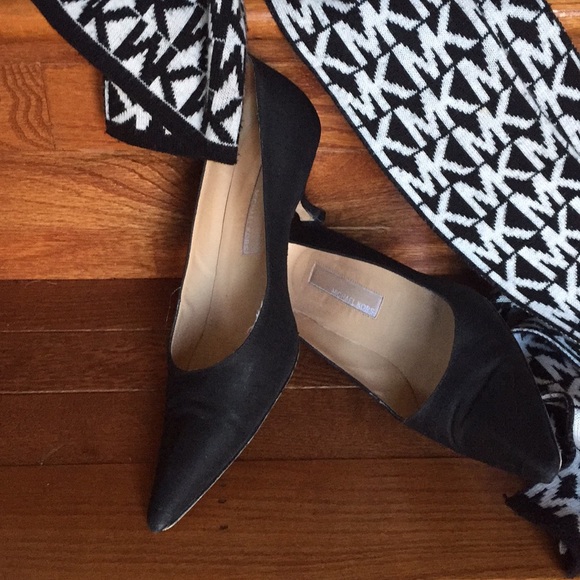 Michael Kors Shoes - Picture 1 of 8